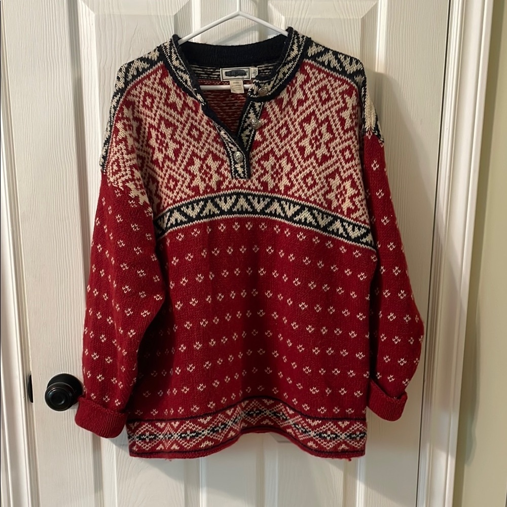 L.L Bean Vintage Red and Blue knit  Wool Sweater with scandi style patterns